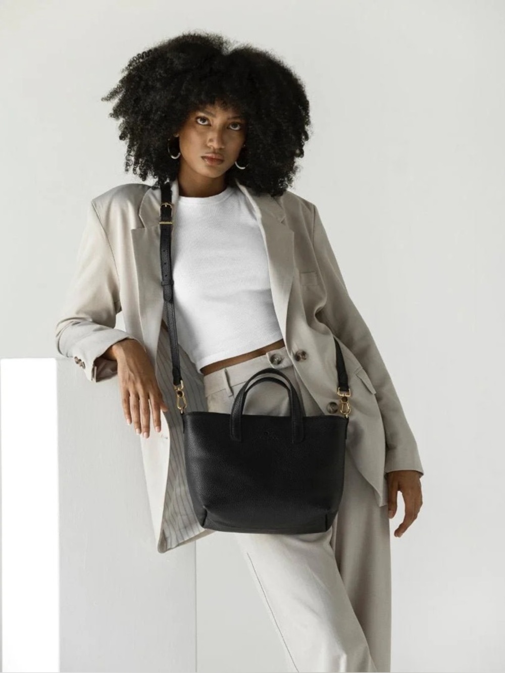Madewell black Transport Crossbpdy zip top purse